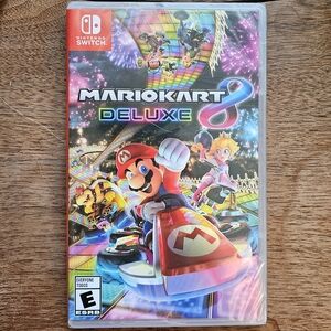 Mario Kart 8 Deluxe Nintendo Switch Video Game NEW SEALED